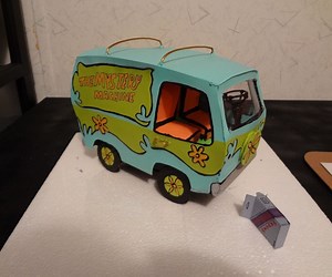 Scooby Doo Cardboard Electric Mystery Machine