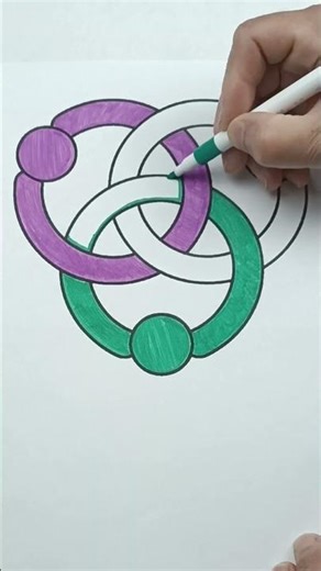 Coloring Interlocking Circles🎨✨#Asmr #Drawing #Coloring #Satisfying #Art #Shorts