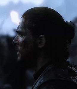 the man returned from the de4d #jonsnow #stark #targaryen #gameofthrones #fyp