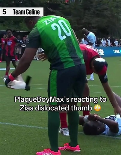 (via @IShowSpeed) #plaqueboymaxclips #zias #futbol #espnsocial | Zias