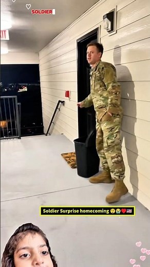 Surprise Military Homecoming You Won’t Believe 😭🎖️