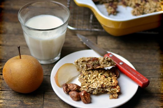 4-Ingredient Banana Oat Bars
