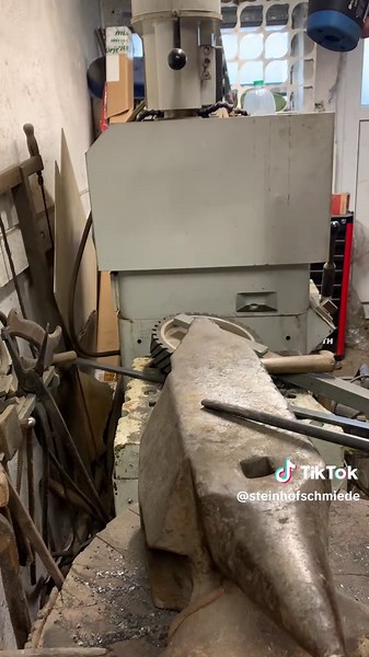 Metal Forging Techniques: Project Hairpin Showcase