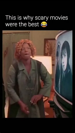 Movies | Memes | Entertainment on Instagram: "This is so hilarious 😂😂 🎬 *Scary Movie 3* (2003) is a horror comedy directed by David Zucker, starring Anna Faris, Charlie Sheen, and Simon Cowell. The film parodies popular horror movies, including _The Ring_ and _Signs_. Faris plays Cindy Campbell, a journalism student investigating a mysterious videotape that kills its viewers. As bizarre events unfold, she teams up with a rapping alien (played by Sheen) to stop an alien invasion. The movie’s h