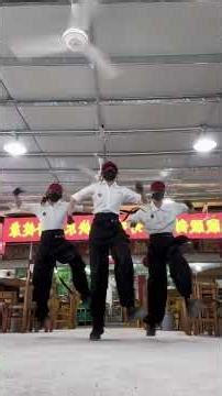 所有舞担都来跳这个！#TWO舞蹈挑战 #leftrightgo #ao1san编舞 #抖音热门舞蹈计划 #随变一拍都很夯