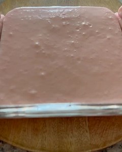 Have you ever tried creamy jelly? You have to give this recipe by maltesefoodlovers a try then tell us what you think. Ingredients • 1 Packet Hartley’s Strawberry Jelly powder • 1 cup whipped cream/heavy cream • 1 cup hot water • 1 cup room temp water Method: 1. Prepare the Jelly as per instructions on pack (it’s super easy!) 2. Pour the Hartley’s Jelly mix into a blender with the whipped cream or heavy cream and blend for around 1 minute 3. Pour the mixture into a container and refrigerate for 