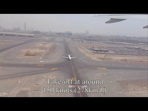 Emirates Airlines Boeing 777 Take-Off from Dubai International Airport