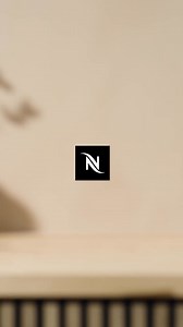 Descubra a Nespresso CitiZ: design urbano, pressão de 19 bar e cápsulas Original Line para espresso ou lungo em casa. | Nespresso