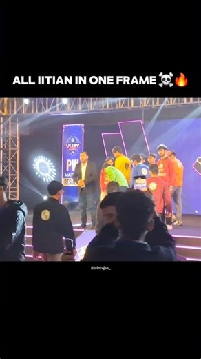All iitian in one frame 🔥 #pw #iit #motivation