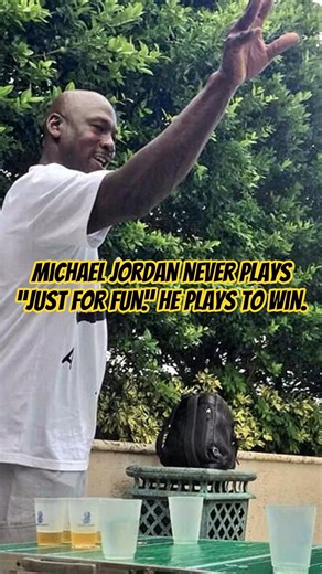 Michael Jordan never plays “just for fun.” He plays to win. Even on beer pong! 💯