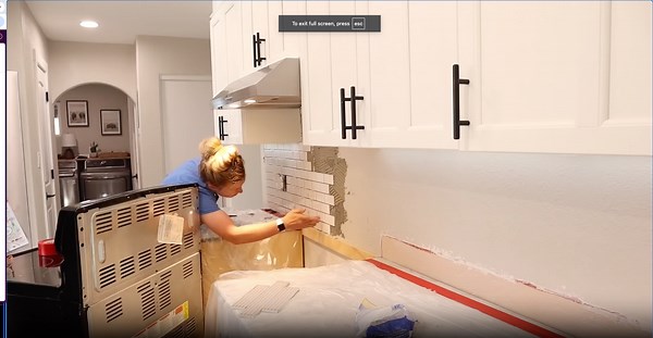 How to install a stunning backsplash 😍✨