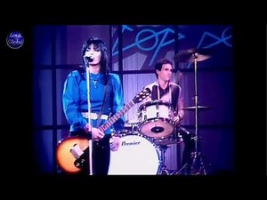 Joan Jett & The Blackhearts - Crimson And Clover - 4K / 1982 • TopPop