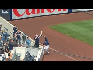 TB@NYY: Fan's great catch ruled interference