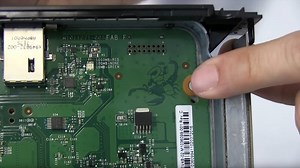 Every Xbox One X Includes Halo's Master Chief Riding a Scorpion