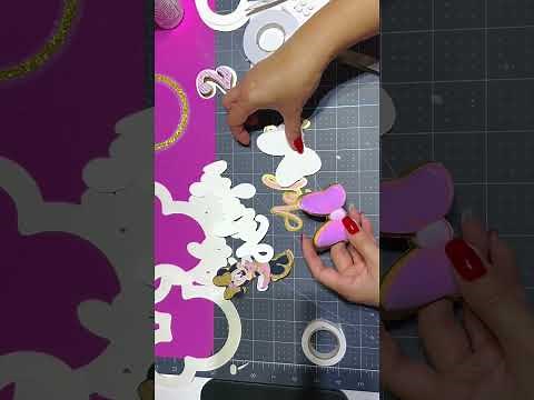 How to create a Minnie Mouse Shaker Topper