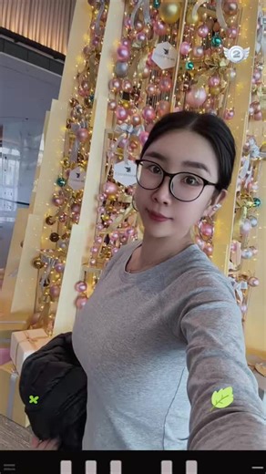 圣诞氛围#日常 #好身材好气质#做个哇塞 的女孩 #圣诞