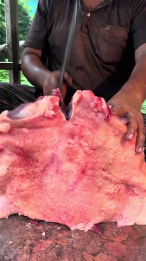 Cow's sirloin meat cutting skills #meatcuttingtechniques #meatslicing #meatmarket