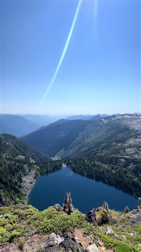 I would give anything to go back here🏔️ This view is still one of the best I’ve ever had🫶🏼 Trail is, “Trappers Peak via Thornton Lakes Trail”. Do your research prior to this hike, it was definitely challenging! 🧗‍♀️ @AllTrails @REI #exploreoutdoors #granolagirlsummer #hiking #granolagirls #hikingadventures #hikingtiktok #solotravel #solofemaletraveler #washington #northcascades #mountain #washingtonhikes