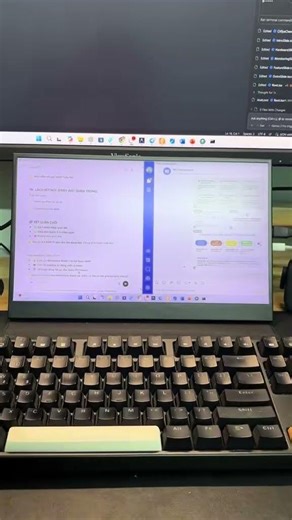 How many monitors do you coders use for coding? #cuongit #dev #devops #mobilemonitor