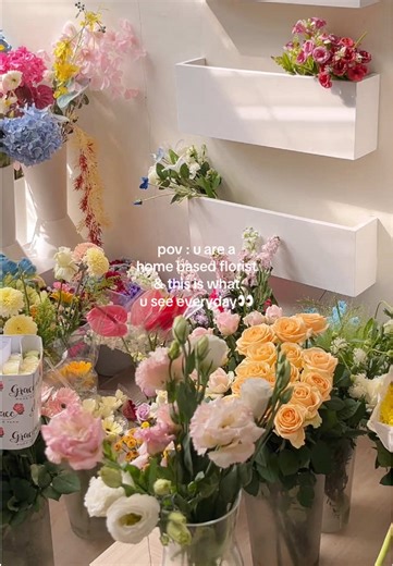 Setiap hari isinya bunga dan mimpi kecil yang sedang di usahakan — Alea Florist🌷 #tokobungabandung #bouquetbandung #buketwisuda #floristbandung #floristsoftiktok