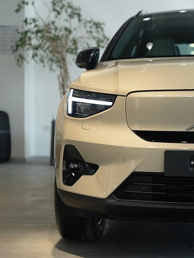 Volvo EX40: Modern Tasarım ve İleri Teknoloji ile Benzersiz Bir Deneyim