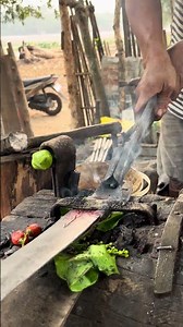 The process of straightening a *babat* (a double-edged agricultural tool) #craft #skills #usa #art