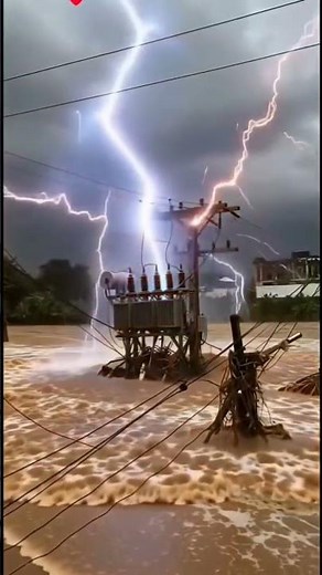 Transformer Explodes After Lightning Strike ⚡🌊 | Real Flood Disaster Caught on Camera#viral #shorts