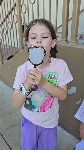 Almost Everyone Wants to Eat Mickey Mouse at Disneyland