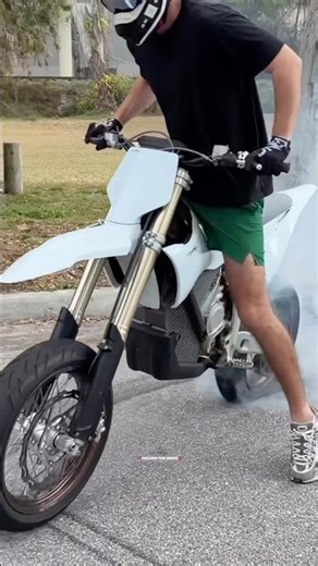 SUPERMOTO Tire Popped…