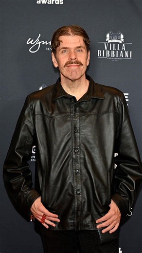 Perez Hilton breaks down 21-day hospital stay with sepsis