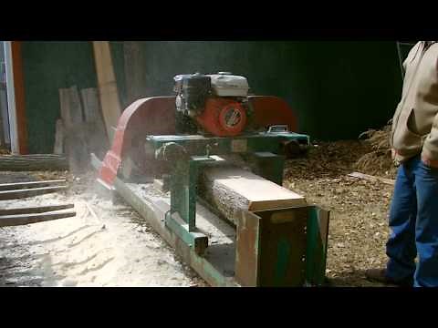 Ross Sawmill cutting 1inch boards out of oak