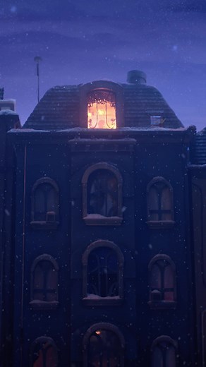 Billie Eilish 'Come Out and Play' Holiday Visualizer