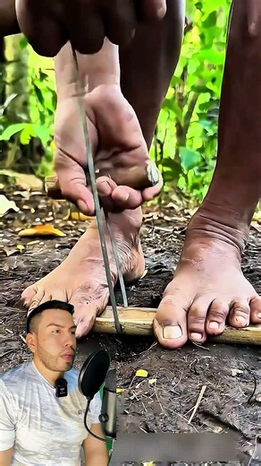 La técnica de la cuerda y bambú para hacer fuego sin encendedor ni fósforos