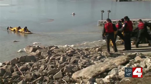 First responders take part in ice rescue training as St. Louis sees brief warm up ahead of bitter cold snap
