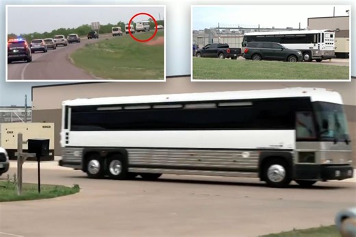 ICE buses full of Venezuelan migrants heading for deportation flights turn around as SCOTUS ruling drops: video