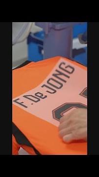 WK-shirts steeds duurder, maar toch enorm populair