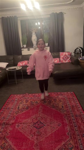 Amarie Walker 🩷🩷 (@amariewalker31)’s videos with original sound - ️