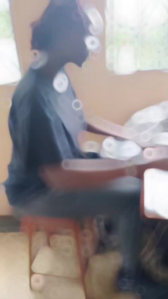 My younger self knew how to sew. Its been awhile since i practiced it. Felt so many emotions while sewing that day✨ I loved it while it lasted #glory #youngerself #tailoring