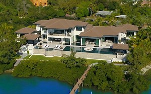 【豪宅收藏】—佛罗里达州—坐落于萨拉索塔精美海滨度假豪宅