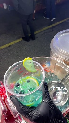 Refreshing Electric Blueberry Lemonade Recipe
