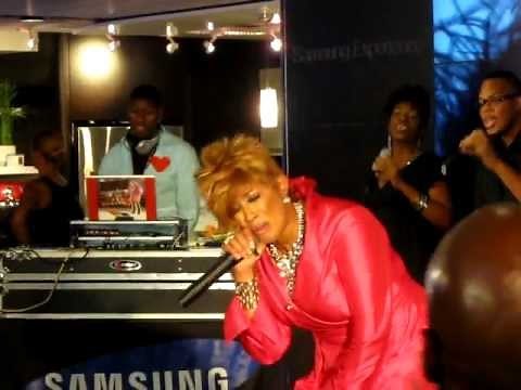 Dorinda Clark-Cole: "He Brought Me" - Samsung Experience New York, NY 8/15/11
