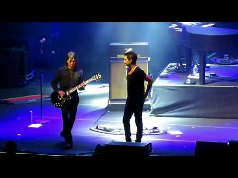 Train: "Heartbreaker" (Led Zeppelin Cover) @ The Honda Center (HD)