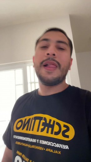 Nuestro ultimo viaje antes de Año nuevo, viajamos a el polo norte 😩😩 somos jaibas que ya no soportamos el frio 🤭#papaluchon #newyear #travel #family #mexicanfamily @Anita