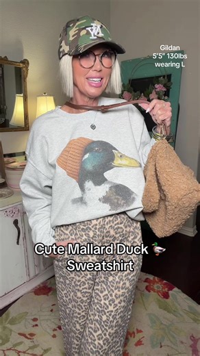 Cute Mallard Duck 🦆 Sweatshirt #duck #ducksweatshirt #graphicsweatshirt #ducks #ootd @Mallard Fit