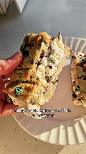 Win a Crumble Airfryer | Ready-to-bake cookie dough