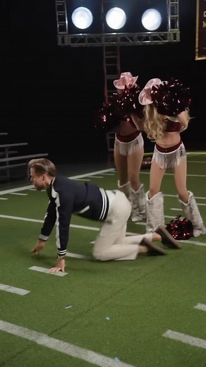 Derek Hough on Instagram: "Don’t HURT yourself ! The things I do !! 😂 @extratv"