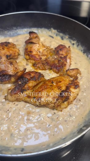 Night 1 of “a week of dinners” 😋 On tonight’s menu: Smothered Chicken over white rice 🤤 Super easy I honestly just eyeball this recipe. 4 Main ingredients, Chicken, Cream, Can of Cream of Mushroom Soup & Onion. Seasonings & garlic to taste! Simple & yummy dinner to add to your dinner ideas 🫶 #dinner #cookwithme #dinnerideas #easyrecipe #momsoftiktok