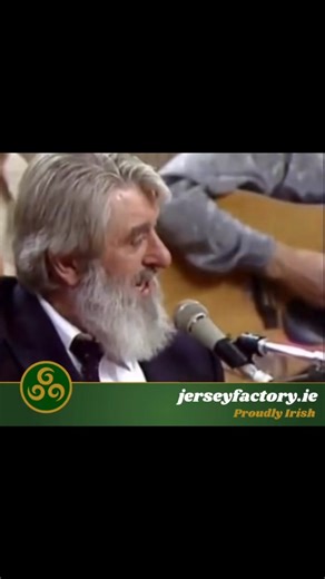 Happy heavenly birthday to one of the all time greats. Mr Ronnie Drew. 🇮🇪💙 #Dubliners | IRISH STUFF