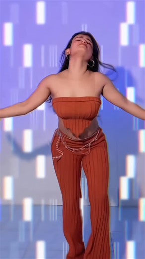 Pratibha Sahu on Instagram: "Current 🔥🔥🔥 #Pratibhasahu #dance #explore"