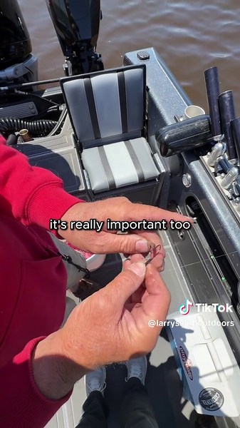Kalin's Worm Walker Review: New Cleo-Style Walleye Bait